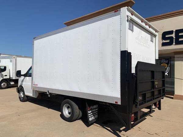 2013 Chevrolet 3500 Box Truck 15' Gas Auto Lift Gate Financing! for sale in Oklahoma City, OK – photo 6