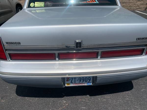Lincoln town car for sale in Roanoke, VA – photo 5