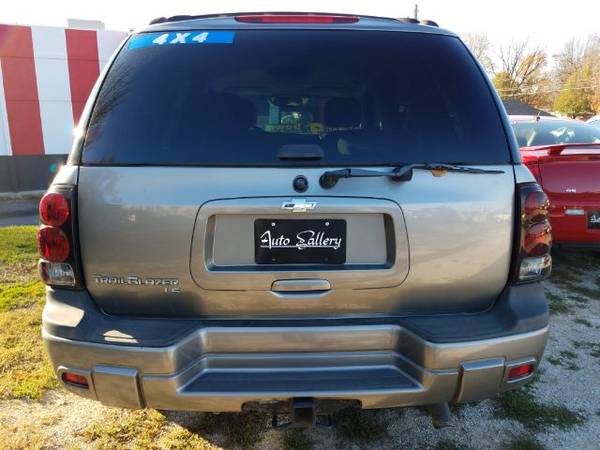 2005 Chevy Trailblazer ~ 4X4 ~ Financing Available!! - cars & trucks... for sale in Springfield, MO – photo 5