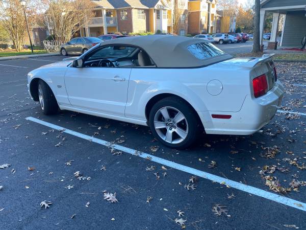 2007 Mustang GT Convertible / LOW MILES / Excellent Condition !!! -... for sale in Chapel hill, NC – photo 4
