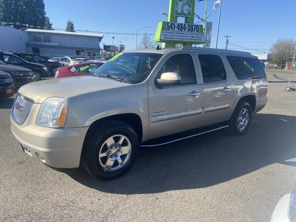 2008 GMC Yukon XL Denali - - by dealer - vehicle for sale in Eugene, OR – photo 8