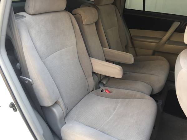 2008 Toyota Highlander 3rd seat, 3.5 V6, Well maintained, Beautiful... for sale in Santa Barbara, CA – photo 14