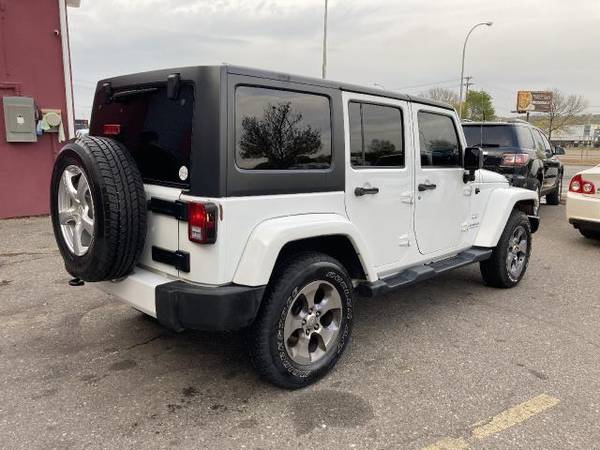 2016 Jeep Wrangler Unlimited 4WD 4dr Sahara - cars & trucks - by... for sale in South St. Paul, MN – photo 22