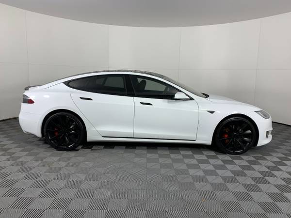 2016 Tesla Model S Pearl White Multi-Coat Good deal! for sale in Eugene, OR – photo 4