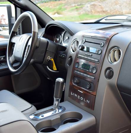 Black Lincoln Mark LT Truck - V8 4x4 - Crew Cab - Leather - Moonroof... for sale in Raleigh, NC – photo 16