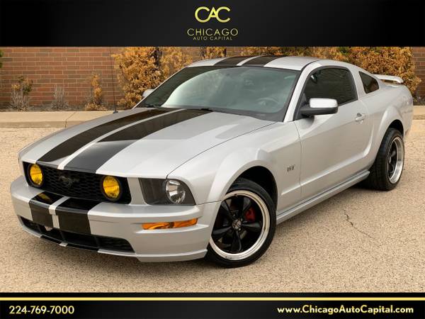2005 FORD MUSTANG GT V8 ONLY 70k-MILES 1-OWNER LOW-MILES CLEAN for sale in Elgin, IL