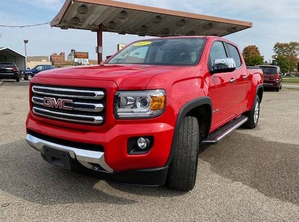 2017 GMC Canyon SLT Crew 4WD-49K Miles-2.8 Durmax Diesel-Like New -... for sale in Lebanon, IN – photo 3