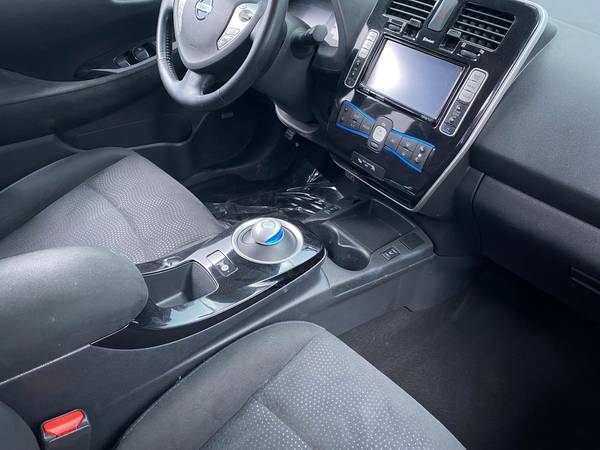 2014 Nissan LEAF SV Hatchback 4D hatchback Blue - FINANCE ONLINE -... for sale in San Bruno, CA – photo 22
