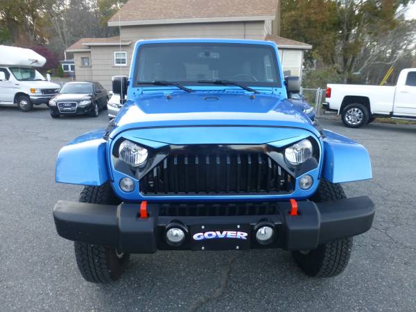 2015 JEEP WRANGLER SAHARA UNLIMITED - ONLY 82K MILES - EXTRA CLEAN!... for sale in Millbury, MA – photo 2
