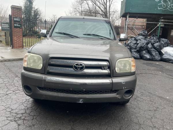 2005 Toyota Tundra 4wd 4doors - - by dealer - vehicle for sale in Yonkers, NY – photo 5