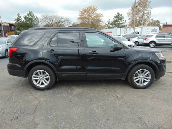 2017 Ford Explorer Base - cars & trucks - by dealer - vehicle... for sale in Highland, IL – photo 21