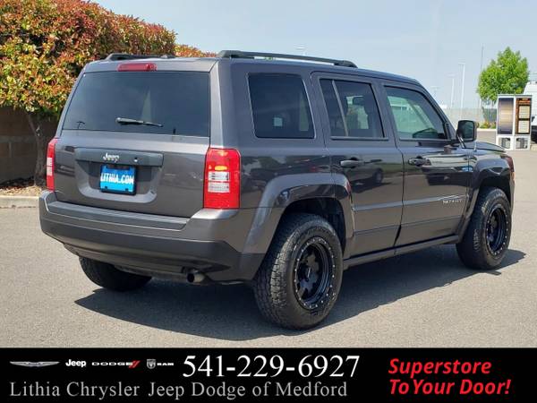 2017 Jeep Patriot Sport FWD - - by dealer - vehicle for sale in Medford, OR – photo 6