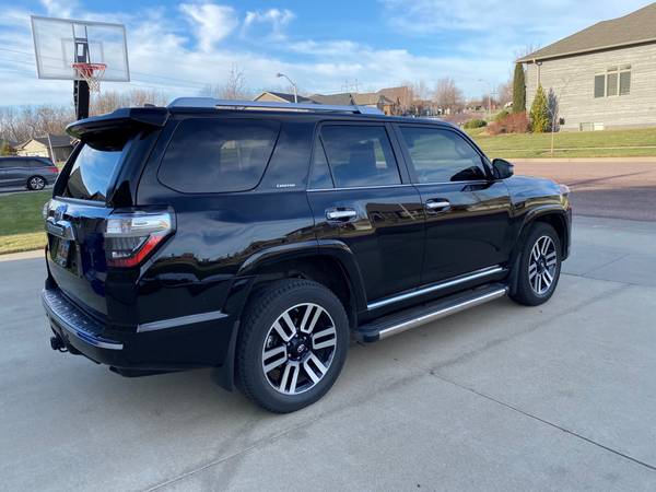 **BEAUTIFUL Toyota 4Runner Limited - 2018 - cars & trucks - by owner... for sale in Sioux Falls, SD – photo 2
