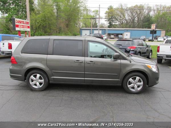 2010 VOLKSWAGEN ROUTAN SE LEATHER 2xTV/DVD HTD SEATS VW - cars & for sale in Mishawaka, IN – photo 7