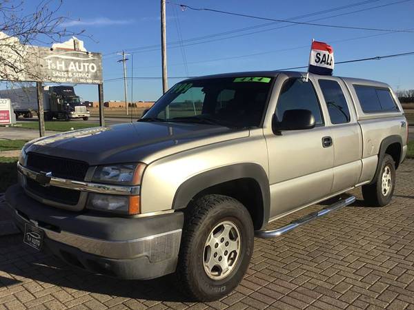 *2003 CHEVY SILVERADO 1500 EXT CAB* for sale in Green Bay, WI – photo 2