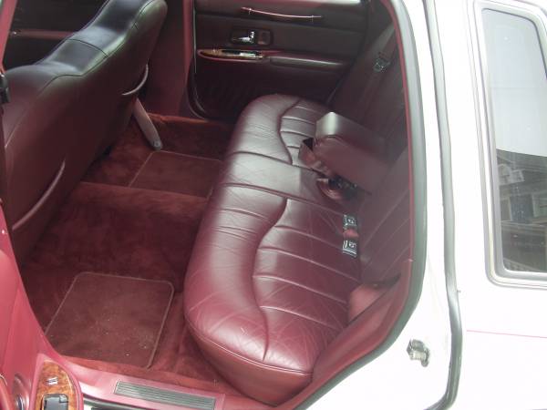 1996 Lincoln Town Car Limousine Very Clean With 26K Original Miles for sale in Hackensack, NJ – photo 14