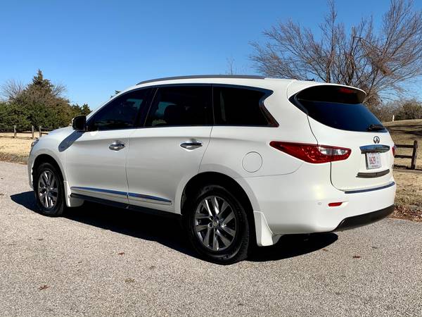 2015 Infiniti QX60 AWD - accident-free and smoke-free - DVD’s!!! -... for sale in Norman, OK – photo 6