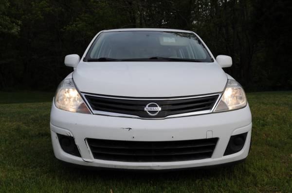 2010 Nissan Versa S Hatchback 6 Speed Manual - - by for sale in Rising Sun, MD – photo 4