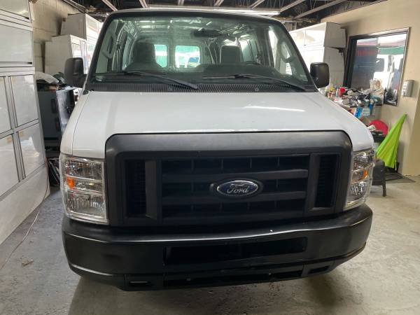 2009 Ford E250 extended cargo van for sale in STATEN ISLAND, NY – photo 6