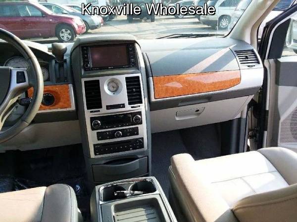 2008 Chrysler Town and Country Limited 4dr Mini Van for sale in Knoxville, TN – photo 14