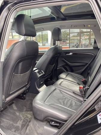 2013 Audi Q5 Premium - cars & trucks - by dealer - vehicle... for sale in Grayslake, IL – photo 10