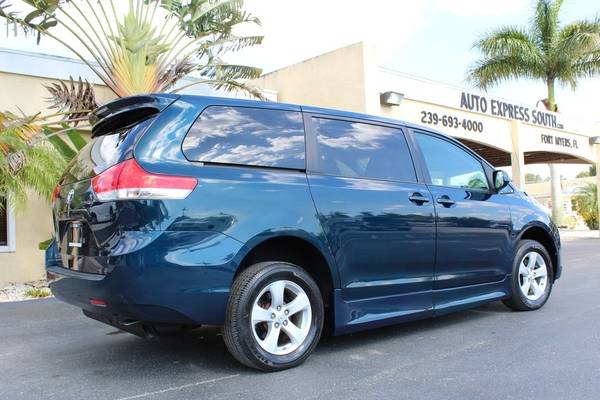 2011 Toyota Sienna LE Braun Wheelchair Van 75k Miles for sale in Fort Myers, FL – photo 4