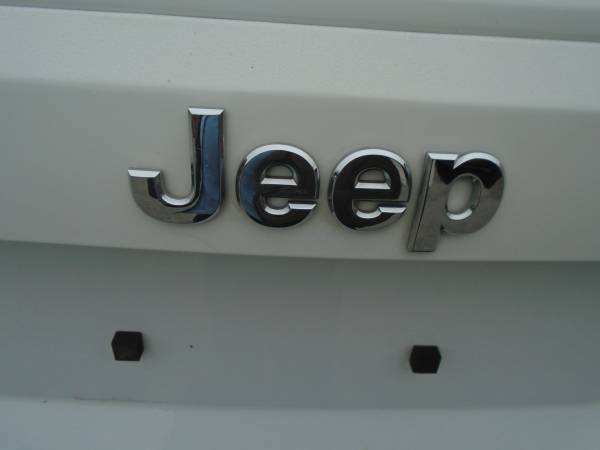2012 jeep patriot/new tires recent brakes/xtra clean - cars & trucks... for sale in Douglas, RI – photo 7