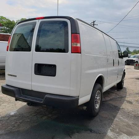2014 CHEVROLET 2500 EXPRESS CARGO VAN RWD 2500 135 INCH... for sale in Abington, MA – photo 4