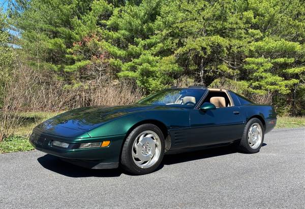 Corvette Coupe - LT1 - Low Miles for sale in North Kingstown, MA – photo 2