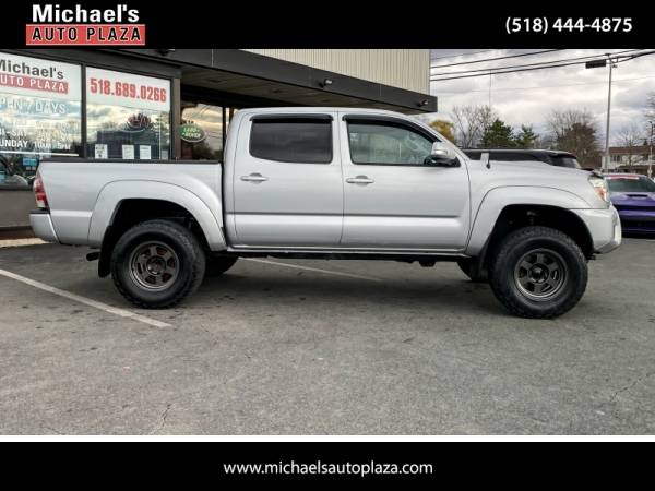 2013 Toyota Tacoma 4x4 V6 Automatic - cars & trucks - by dealer -... for sale in east greenbush, NY – photo 3