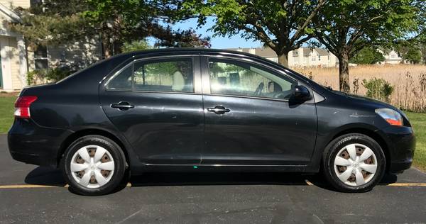 2007 Toyota Yaris 1 Owner, 126, 000 Miles, Clean Car Fax - cars & for sale in Mount Prospect, IL – photo 9