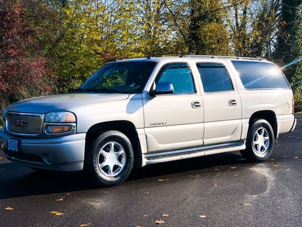 2004 GMC Yukon XL Denali AWD 4dr SUV , 3rd row seats , fully loaded... for sale in Gladstone, OR – photo 2