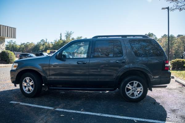 2010 Ford Explorer XLT - cars & trucks - by owner - vehicle... for sale in Cape May Court House, NJ – photo 4