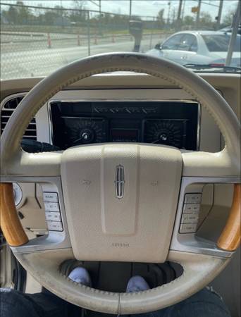 2007 Lincoln Navigator 4WD for sale in Indianapolis, IN – photo 9