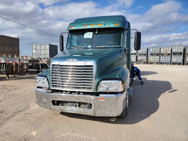 Semi truck 2006 freightliner century classic for sale in Midland/odessa, TX – photo 13