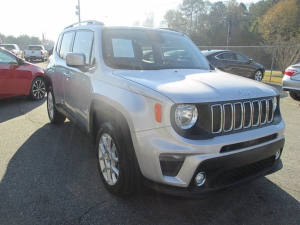 2019 Jeep Renegade Latitude suv Silver - - by dealer for sale in Roebuck, SC – photo 3