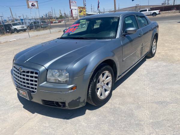 2006 Chrysler 300 touring - - by dealer - vehicle for sale in El Paso, TX – photo 3