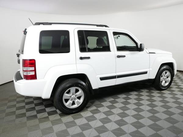 2012 Jeep Liberty Sport - - by dealer - vehicle for sale in Inver Grove Heights, MN – photo 9