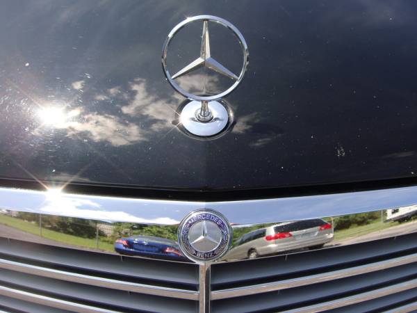 2008 Mercedes C300 w/ Luxury Package only 119k mile Pristine Condition for sale in Jeffersonville, KY – photo 4