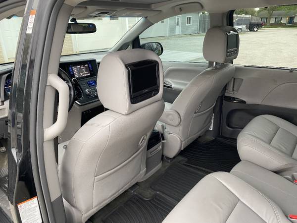 2016 Toyota Sienna XLE FWD 8-Passenger V6 - - by for sale in Windfall, IN – photo 13