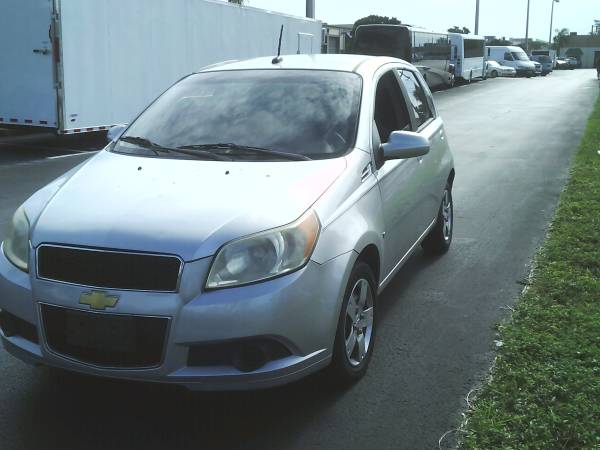 2009 CHEVROLET AVEO LT 5 SPEED - cars & trucks - by owner - vehicle... for sale in Pompano Beach, FL – photo 3