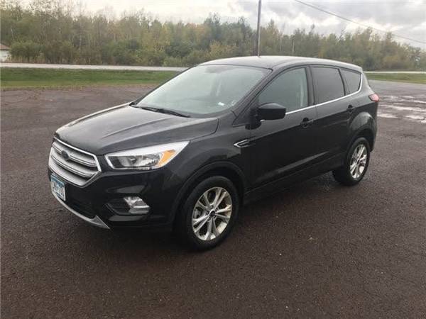 *REDUCED* 2019 Ford ESCAPE SE EXCELLENT 12,900 MILES for sale in Superior, MN