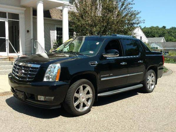 2011 Cadillac Escalade EXT Luxury - EASY FINANCING FOR ALL SITUATIONS! for sale in Holliston, MA – photo 4