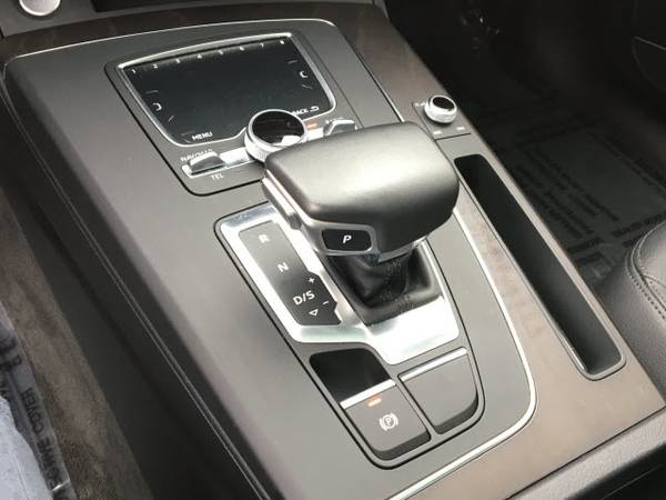 2018 Audi Q5 2 0T suv Mythos Black Metallic - - by for sale in Springfield, IL – photo 12