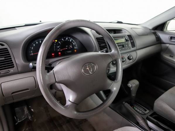 2004 Toyota Camry LE for sale in Burnsville, MN – photo 18