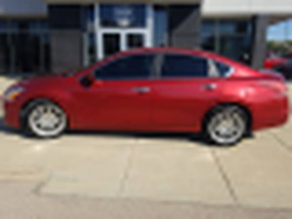 2014 Nissan Altima - Financing Available! - cars & trucks - by... for sale in Topeka, KS – photo 19