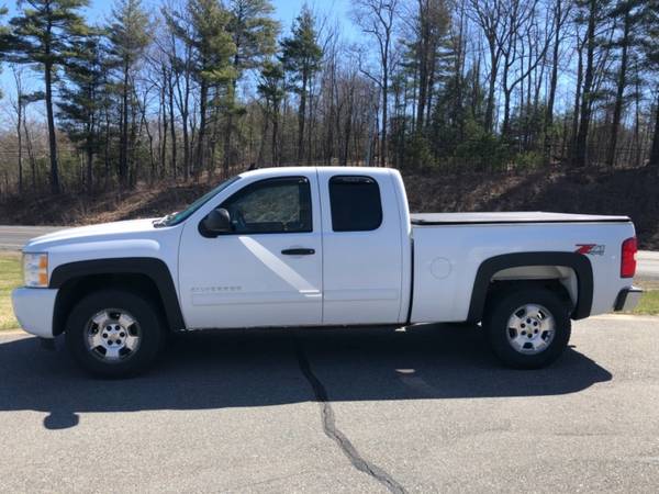 2011 Chevrolet Silverado 1500 4WD Ext Cab 143 5 LT for sale in Hampstead, NH – photo 6