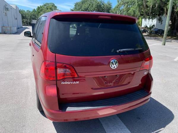 2012 Volkswagen Routan SE 4dr Mini Van w/ RSE and Navigation 100%... for sale in TAMPA, FL – photo 10