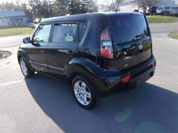 2011 Kia Soul 4dr Crossover 5M - - by dealer for sale in Waukesha, WI – photo 8