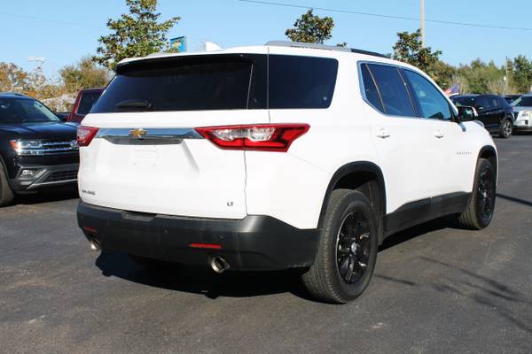 2018 *Chevrolet* *Traverse* *FWD 4dr LT Cloth w/1LT* - cars & trucks... for sale in Gainesville, FL – photo 3
